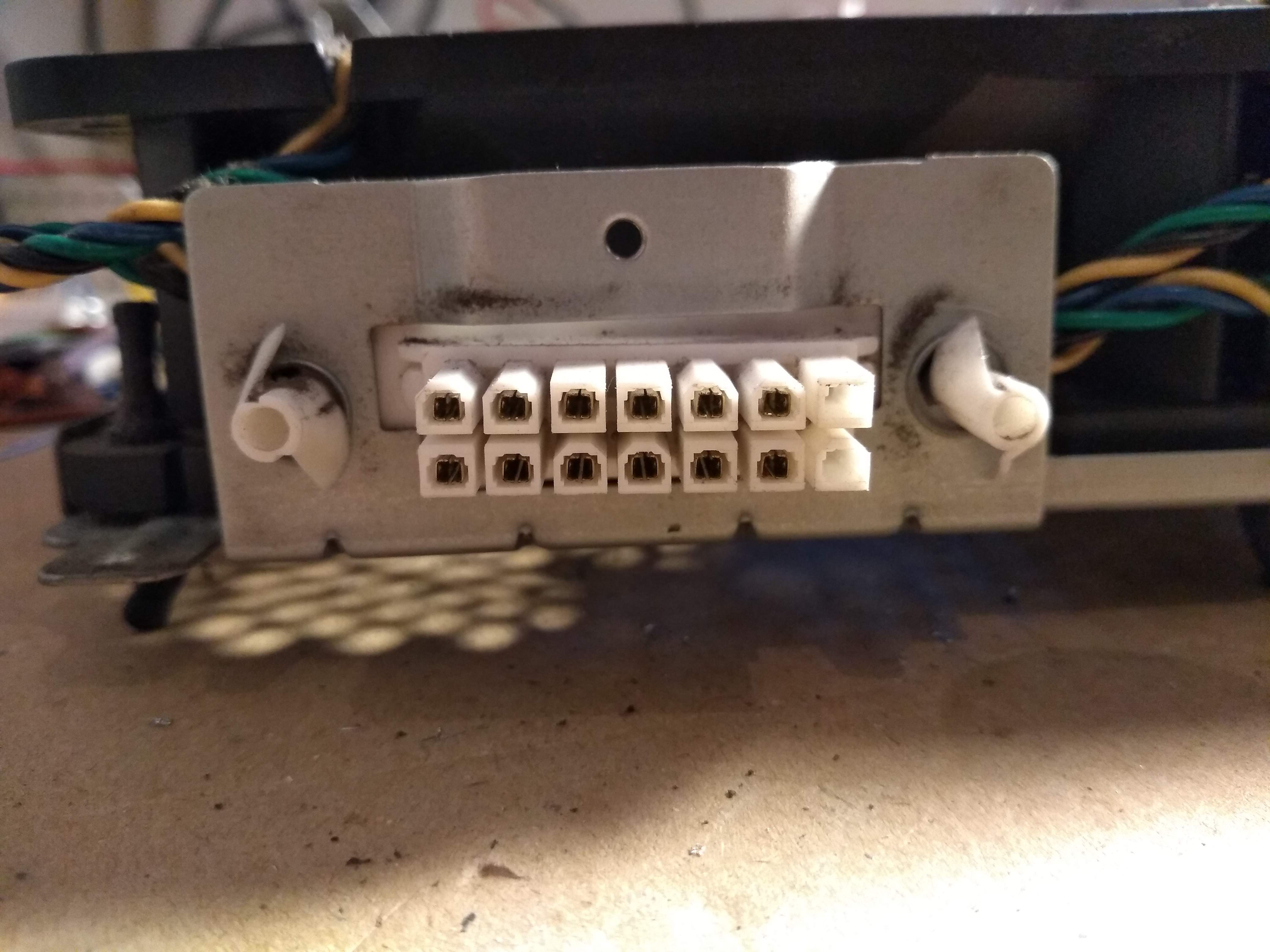 Fan Connector